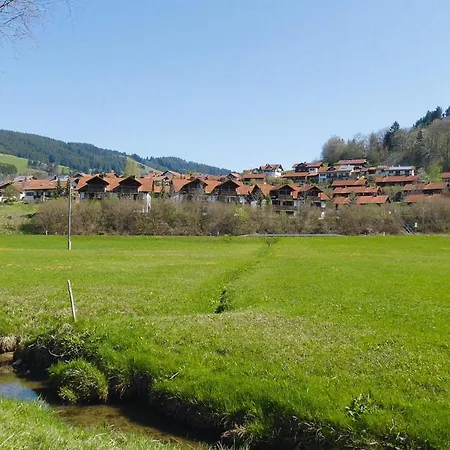 Holiday Village - Dal01041-cya * Missen-Wilhams